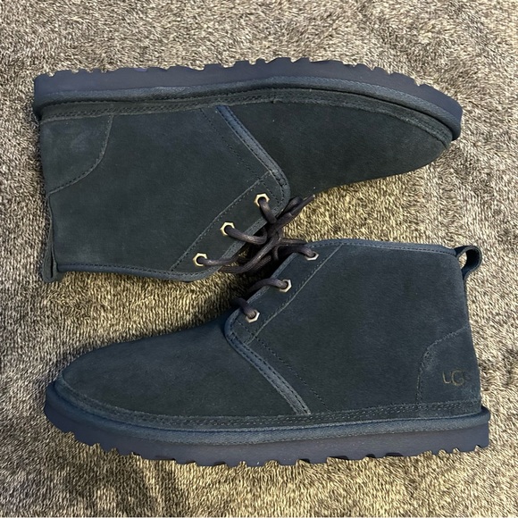 Men’s Uggs 💙 - Picture 6 of 6